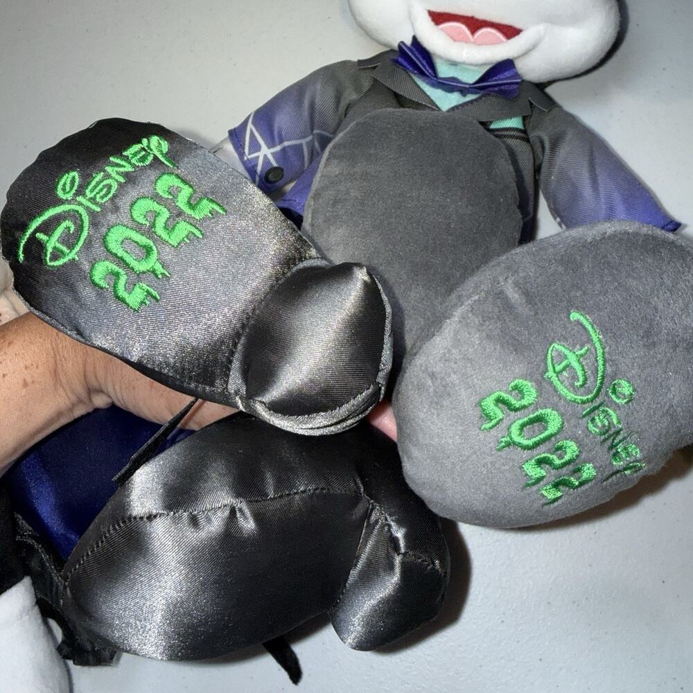 Disney Parks 2022 Halloween Mickey Minnie Plush Set Vampire Ghoul Spooky - Picture 7 of 7